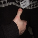 Crest Meeting - 2010 - The reason Crest's slogan is Thumbs up - Crossbow's unusual thumb is genetic and runs in his family